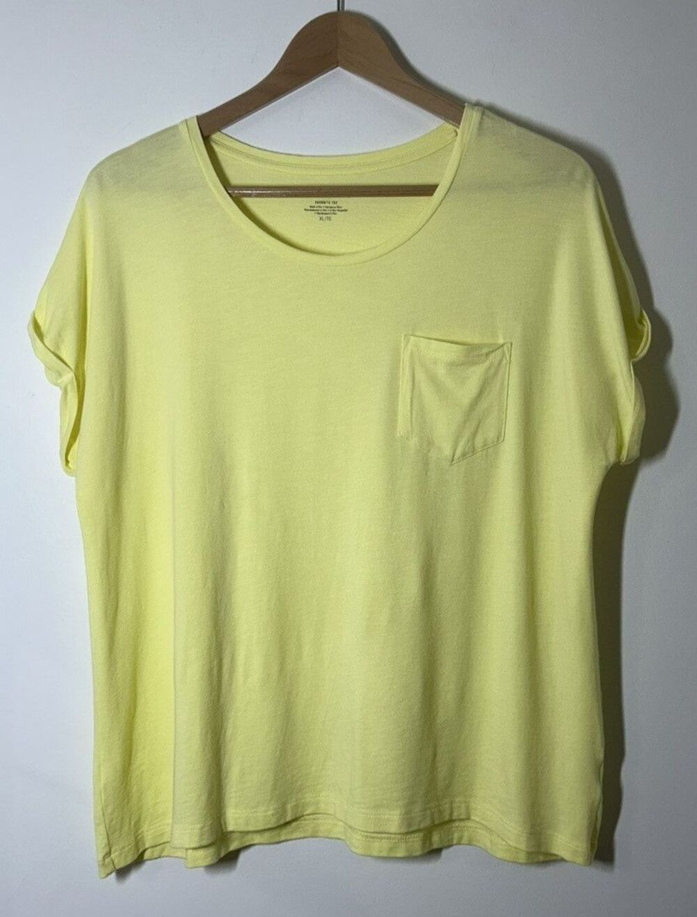Max Studio T-Shirt Women's XL Round Neck Short Sleeve Pocket Basic Top